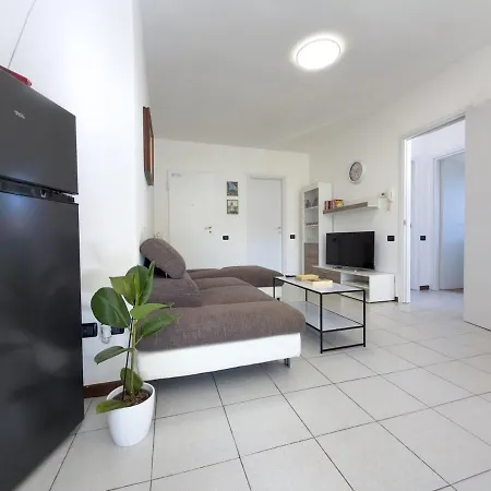 Cozy House Apartmán Angera